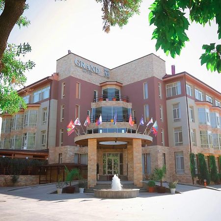 Grand M Hotel Navoi Eksteriør billede